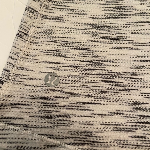 Lululemon bundle - Picture 5 of 5